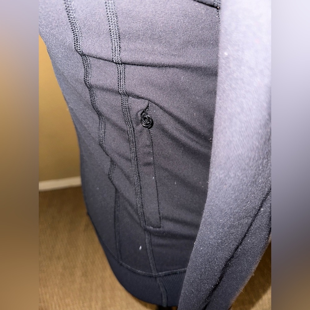 Lululemon Jacket - Picture 2 of 9